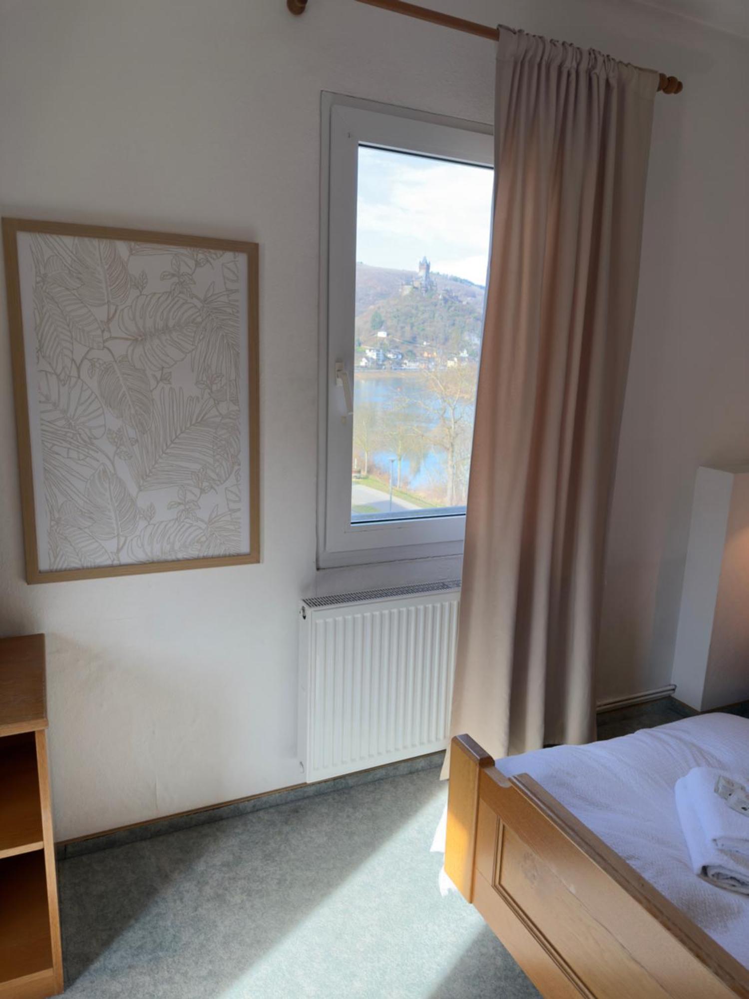 Hotel Zur schönen Aussicht Cochem Exterior foto
